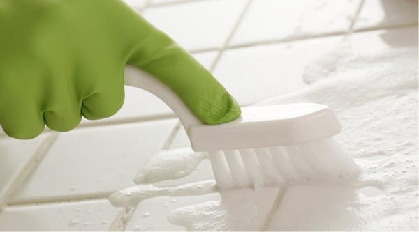 8 способов почистить швы между плиткой в ванной